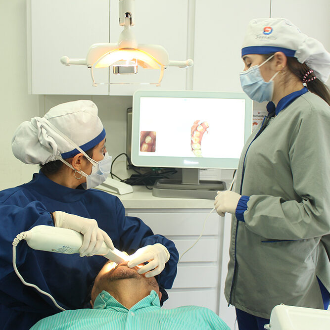 Restauración Dental en Envigado Antioquia Colombia